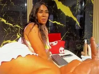 adrianavegga from CamSoda is Freechat