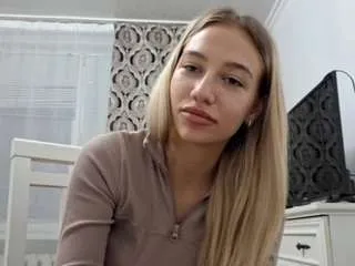 Ajawinnike from CamSoda