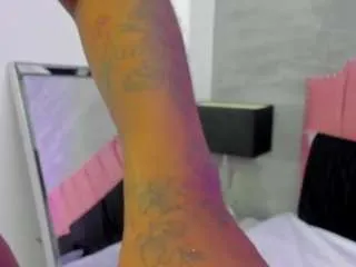 alaia-colinss from CamSoda is Freechat