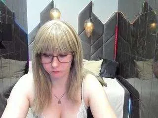 Alanadreamy from CamSoda