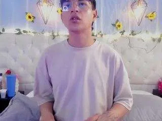 Aleaurarashi from CamSoda