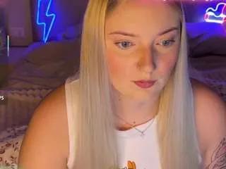ameliamiable from CamSoda is Freechat