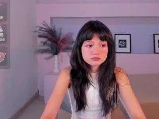 anaisvelvet11 from CamSoda is Freechat