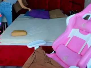 andreasvel from CamSoda is Freechat