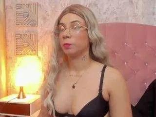 angel-juls from CamSoda is Freechat