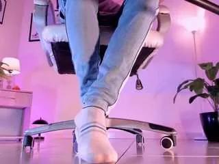 archiecolliins from CamSoda is Freechat