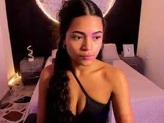 ariianagrey from CamSoda