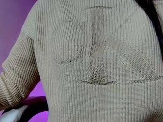 Avasaturnian from CamSoda