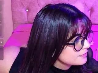 bella-thix from CamSoda