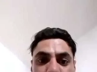 benedettimati3 from CamSoda is Freechat