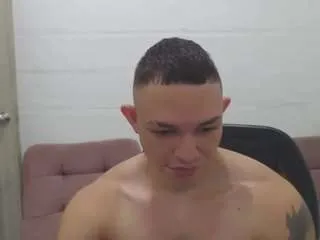 bigbestmonatainsbiceps from CamSoda is Freechat