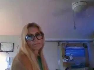 blondeblonde1269 from CamSoda is Freechat