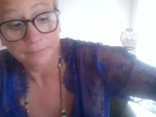 Blondecougar from CamSoda