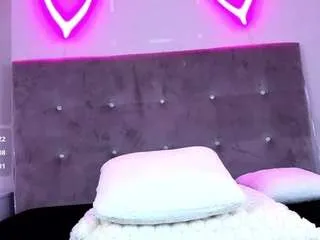 Blueeheart from CamSoda