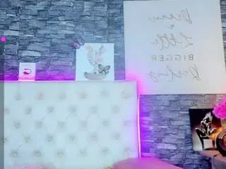 Briannyveliz from CamSoda