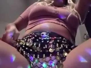calistar23 from CamSoda is Freechat
