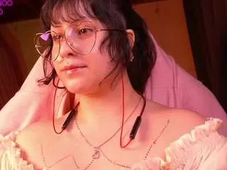 Camiiowo from CamSoda