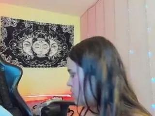 chloe-11 from CamSoda is Freechat