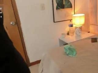 clhoee-johnson from CamSoda is Freechat