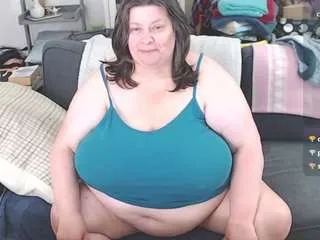 cougar-bbw from CamSoda is Freechat