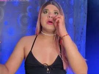 Crystalrambeau from CamSoda