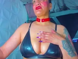 Devil-taylor from CamSoda