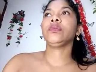 diorasquirt30 from CamSoda is Freechat