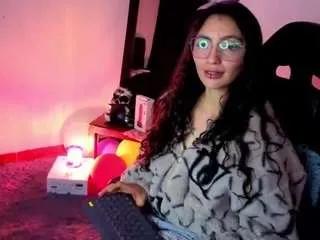 elizabeth-911 from CamSoda is Freechat