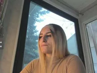 ella-vee from CamSoda is Freechat