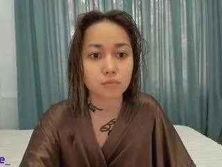 ellycutte from CamSoda is Freechat