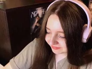 Elvinacoyner from CamSoda