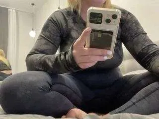 ember-bunny from CamSoda is Freechat