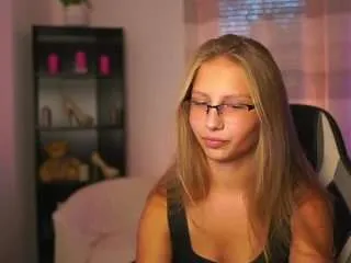 Emmiemurray from CamSoda