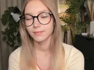 esmagreaves from CamSoda is Freechat