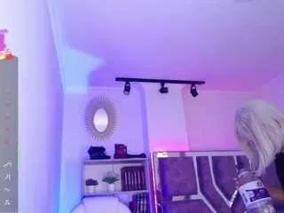 eva-walker from CamSoda is Freechat