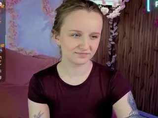 evelyn-limi from CamSoda is Freechat