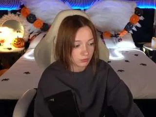 Foxymayy from CamSoda