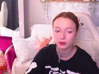 Foxymayy from CamSoda