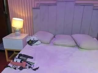 Girls: try live performances with matured performers, from dancing to quirks, in a variety of beautiful sex cams.