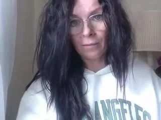 Glamhelen from CamSoda