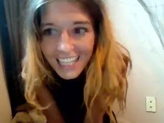 Hannahkisses from CamSoda