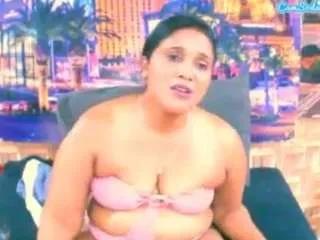 indiansexylady4u from CamSoda is Freechat