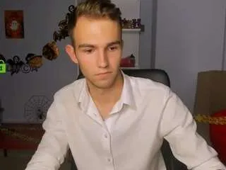 iron-fang1 from CamSoda is Freechat