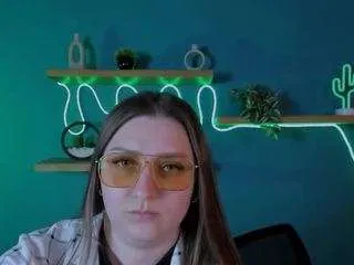 jasmine-fly from CamSoda is Freechat