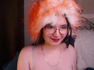 Jenisepetersdorf from CamSoda