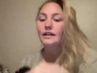 juliaking11 from CamSoda is Private