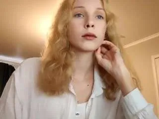 Kerrymezo from CamSoda