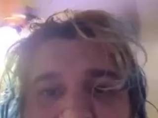 kinkybidresser14 from CamSoda