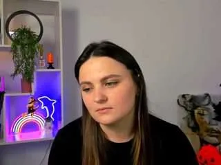 kira-vee from CamSoda is Freechat