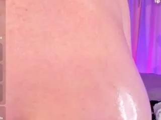 kitty-kelsi from CamSoda